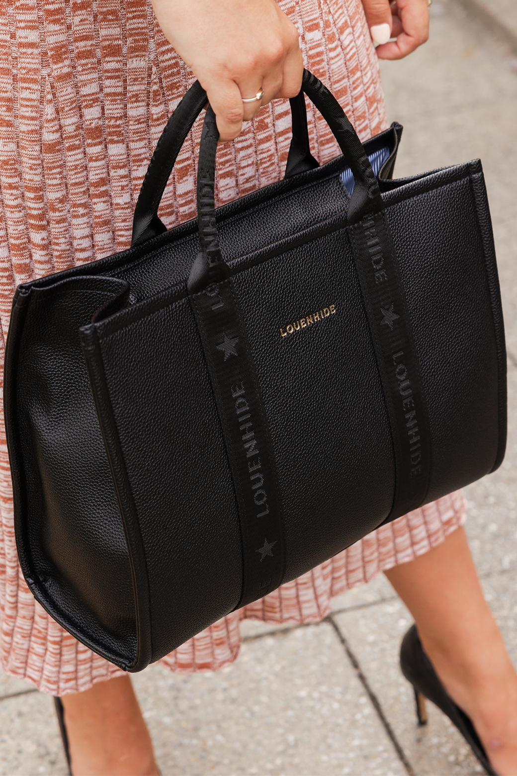 Louenhide Manhattan Logo Tote Bag Black