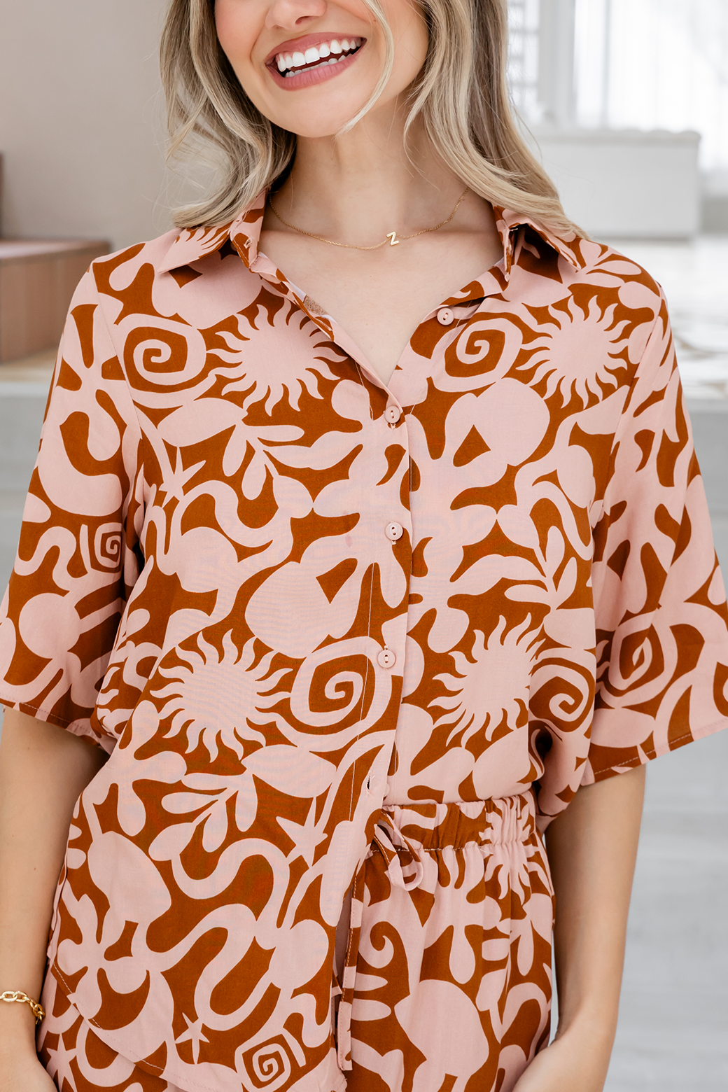 Tenielle Shirt Solstice Print Choc/Tan