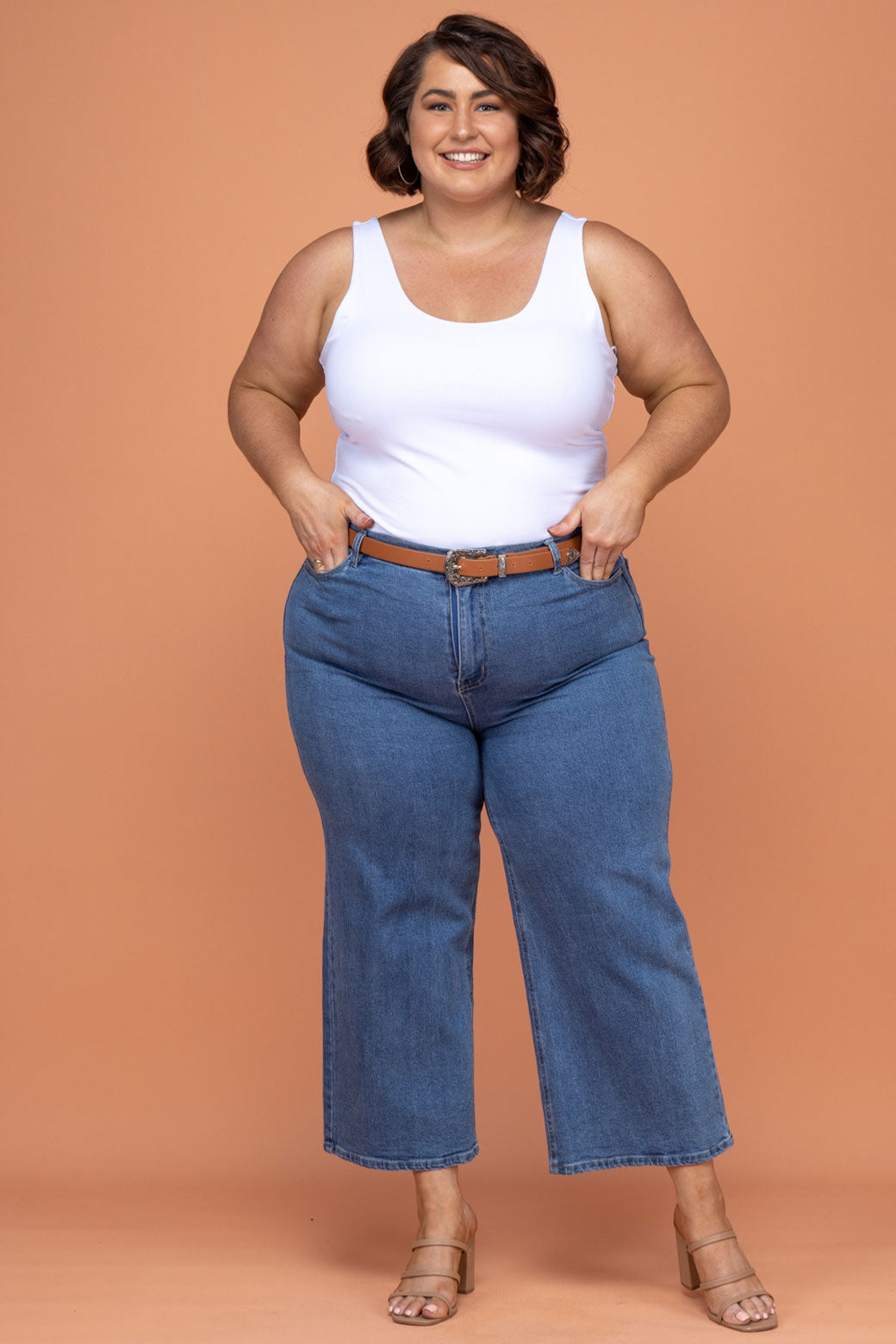 Plus size short outlet leg jeans